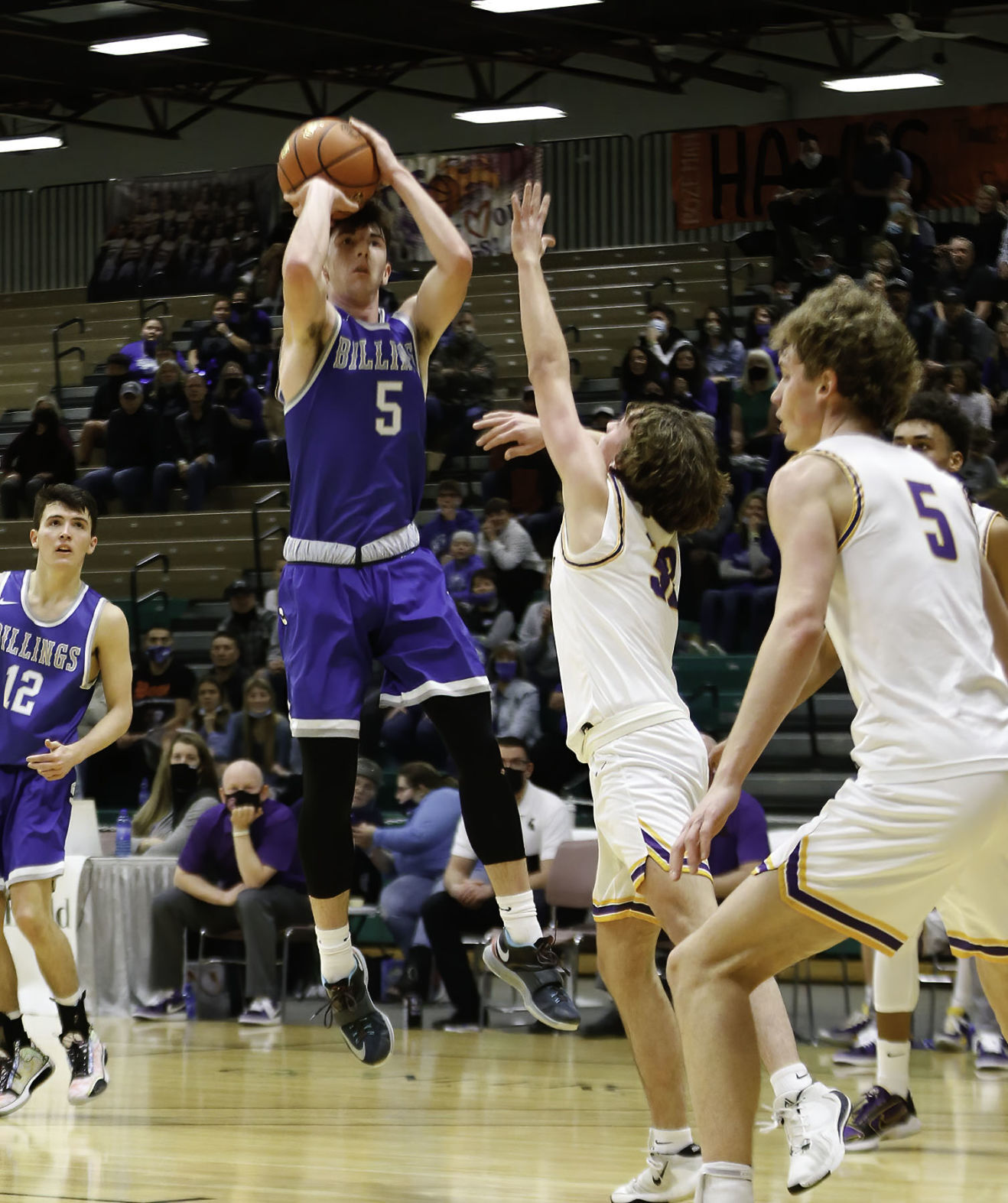 031121-ir-spt-boys-basketball-Skyview-4.jpg